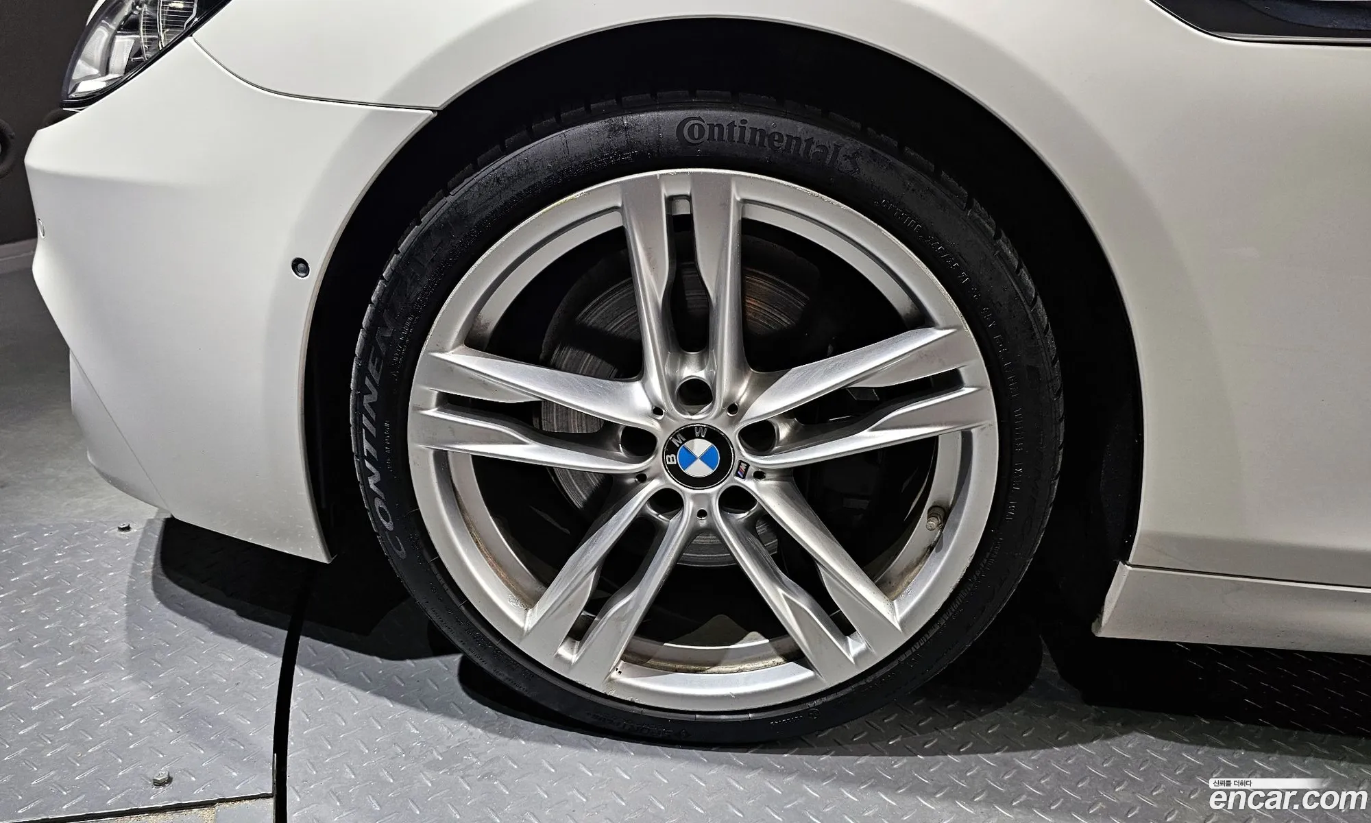 BMW 6Er Iii F06F13F12 640D xDrive M Sports Gran Coupe 2016 - фотография 17903075