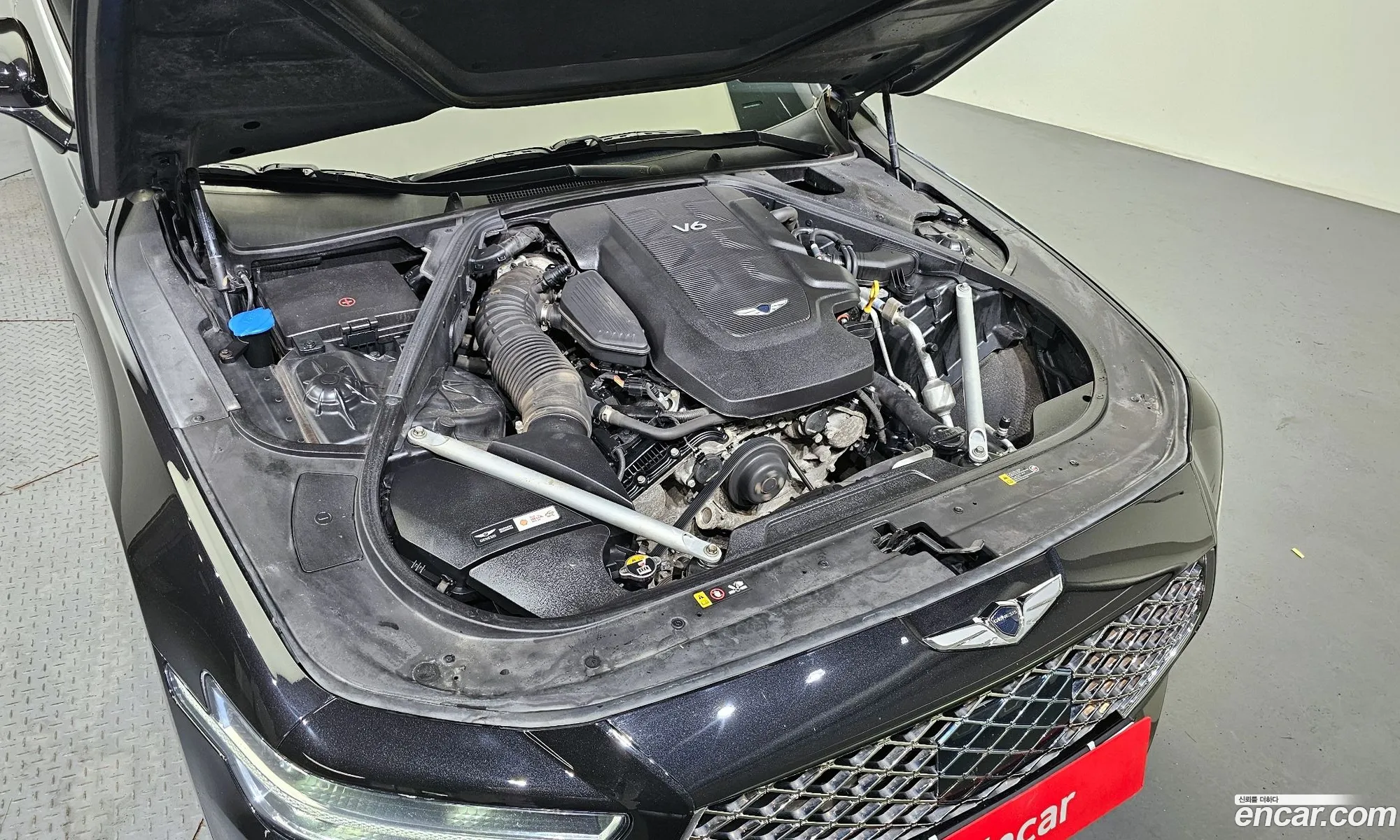 Genesis G90 I 38 Awd 2019 - фотография 19078140