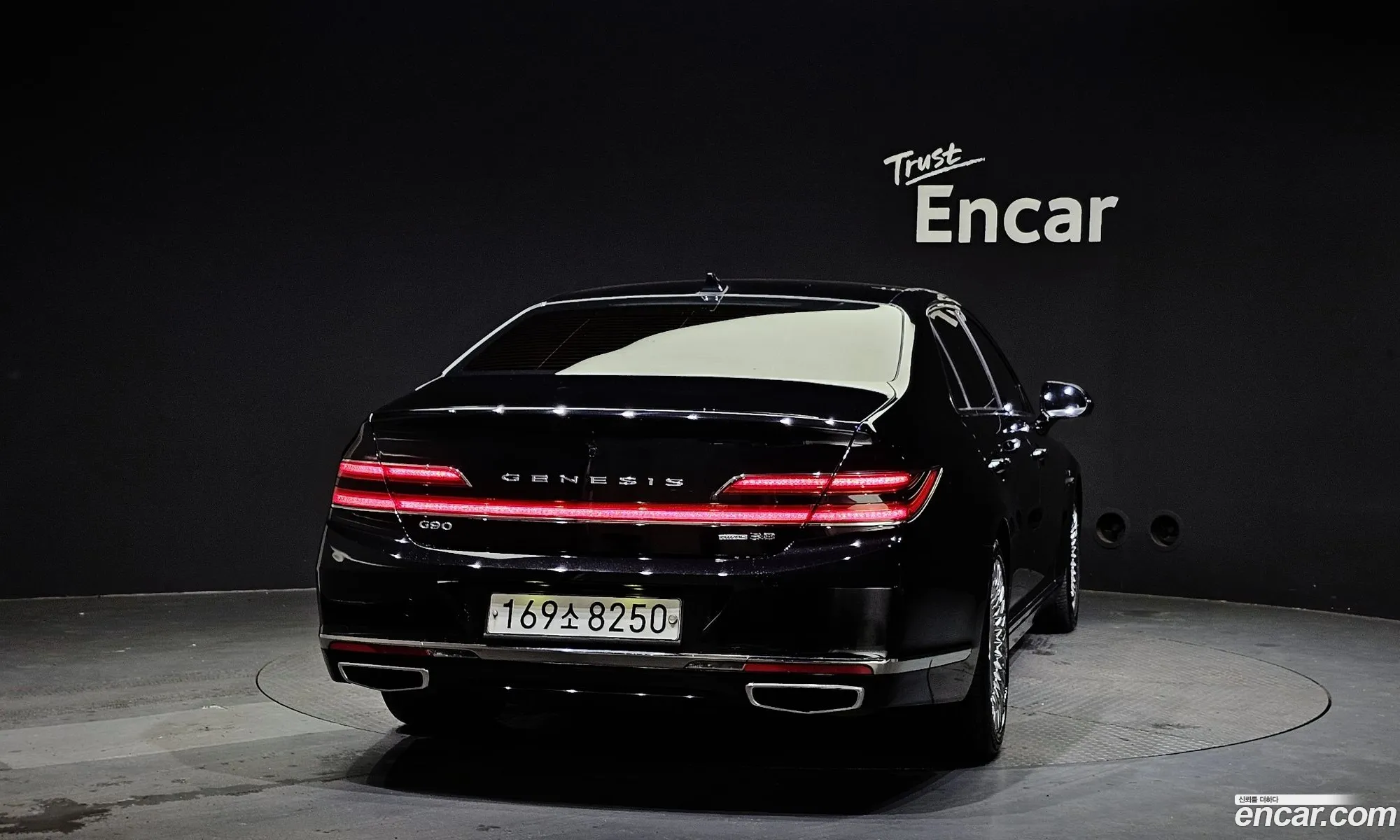 Genesis G90 I 38 Awd 2019 - фотография 610989