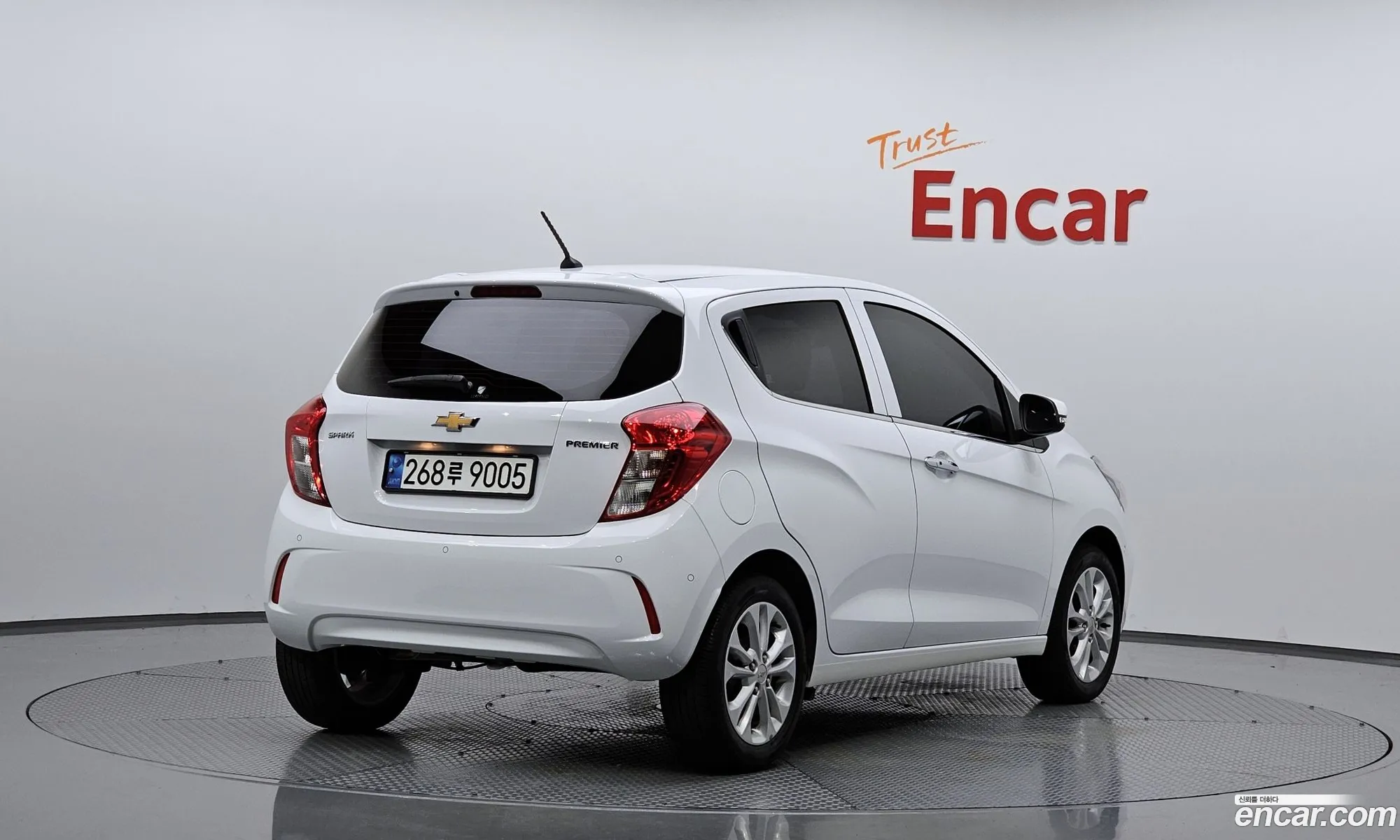 Chevrolet Spark Iii M300 Premier 2021 - фотография 8440045