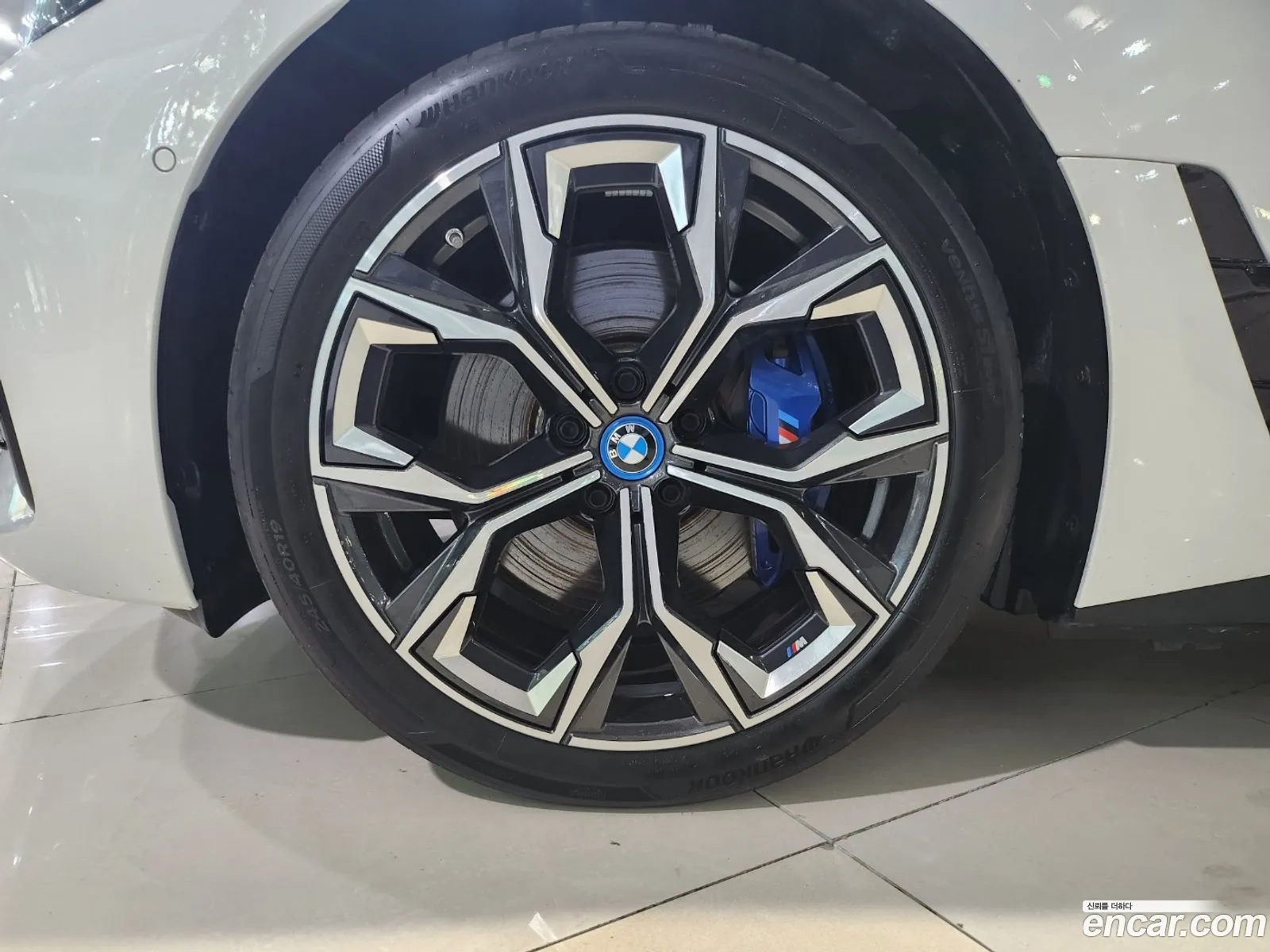 BMW I4 Edrive40 M Sports Pro 2023 - фотография 18116471