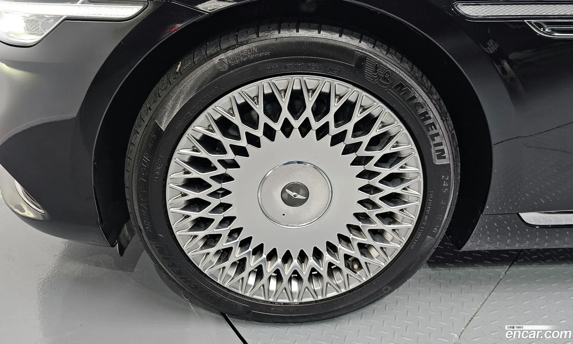 Genesis G90 I 38 Awd 2019 - фотография 582205