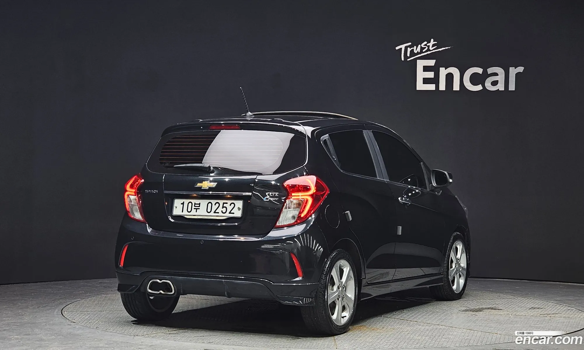 Chevrolet Spark Ltz 2016 - фотография 8291906
