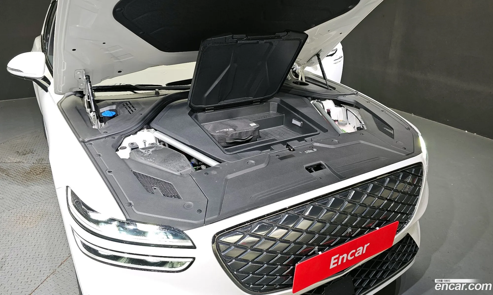 Genesis Gv70 I E-Awd 2022 - фотография 441924