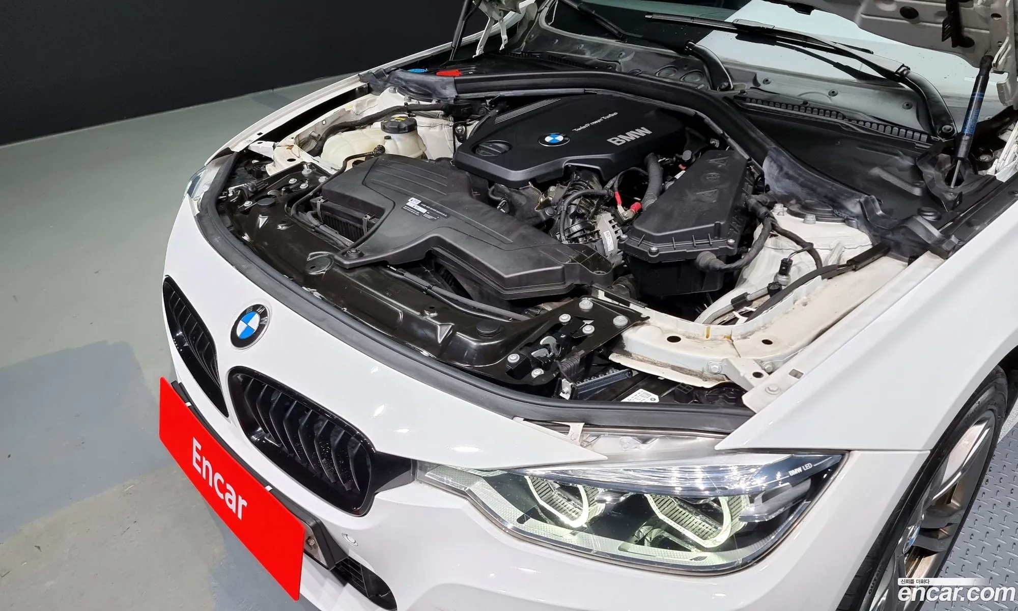 BMW 3 Series F30 320D Touring M Performance Edition - фотография 17959589