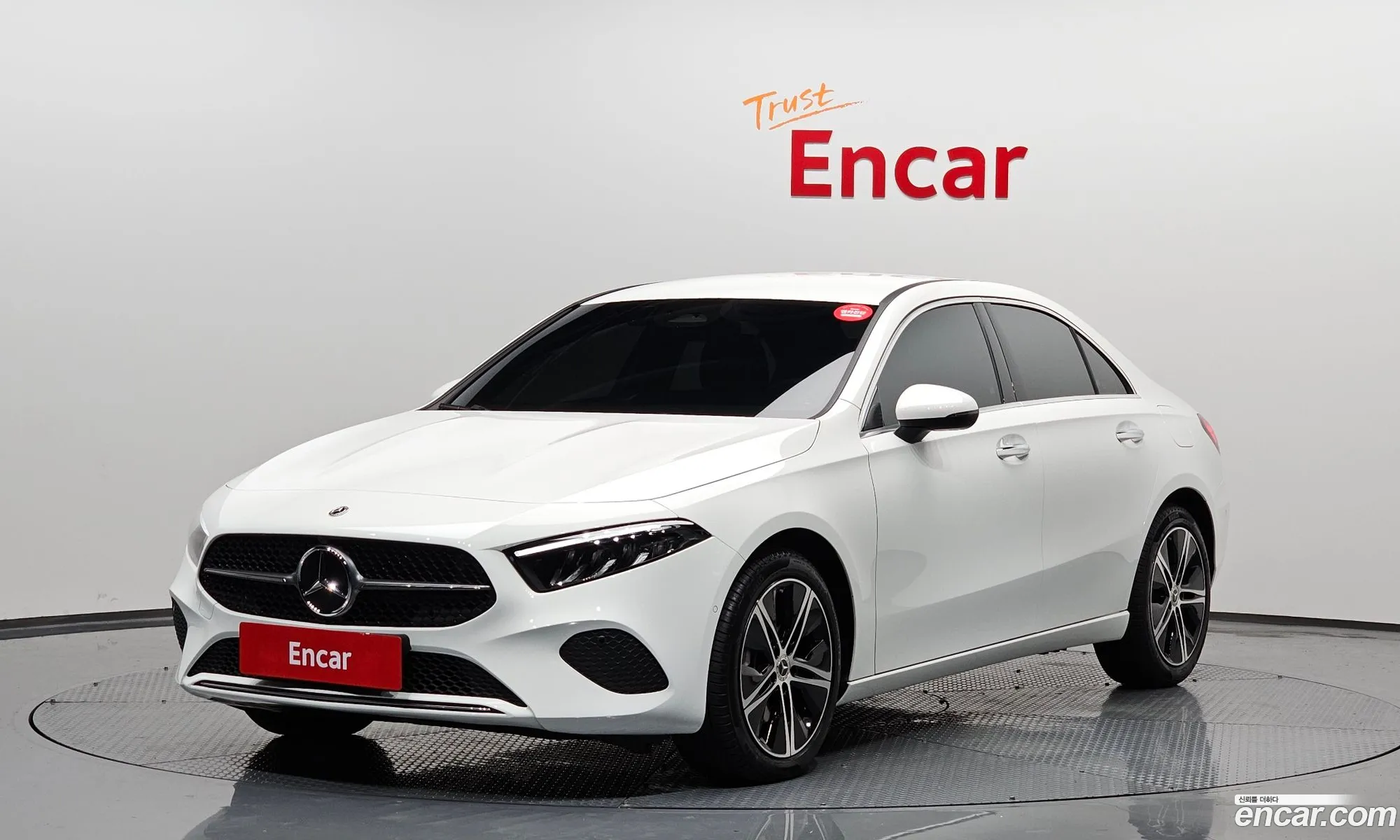 Mercedes-Benz A-Klasse A220 Sedan 2024 - фотография 16868276