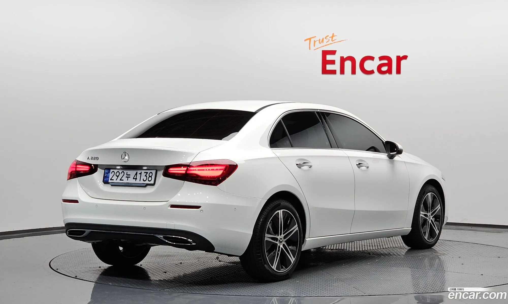 Mercedes-Benz A-Klasse A220 Sedan 2024 - фотография 16868277
