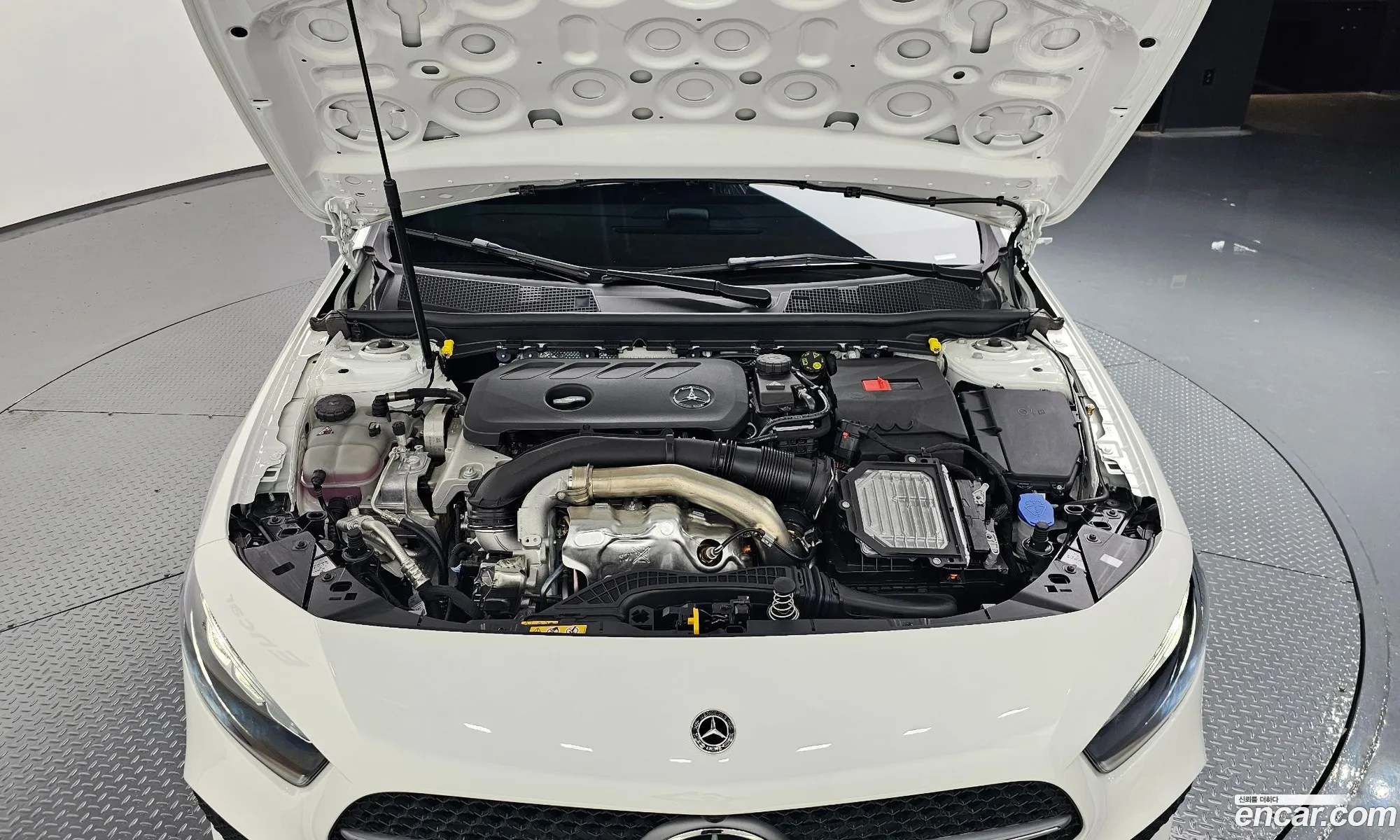 Mercedes-Benz A-Klasse A220 Sedan 2024 - фотография 16868281
