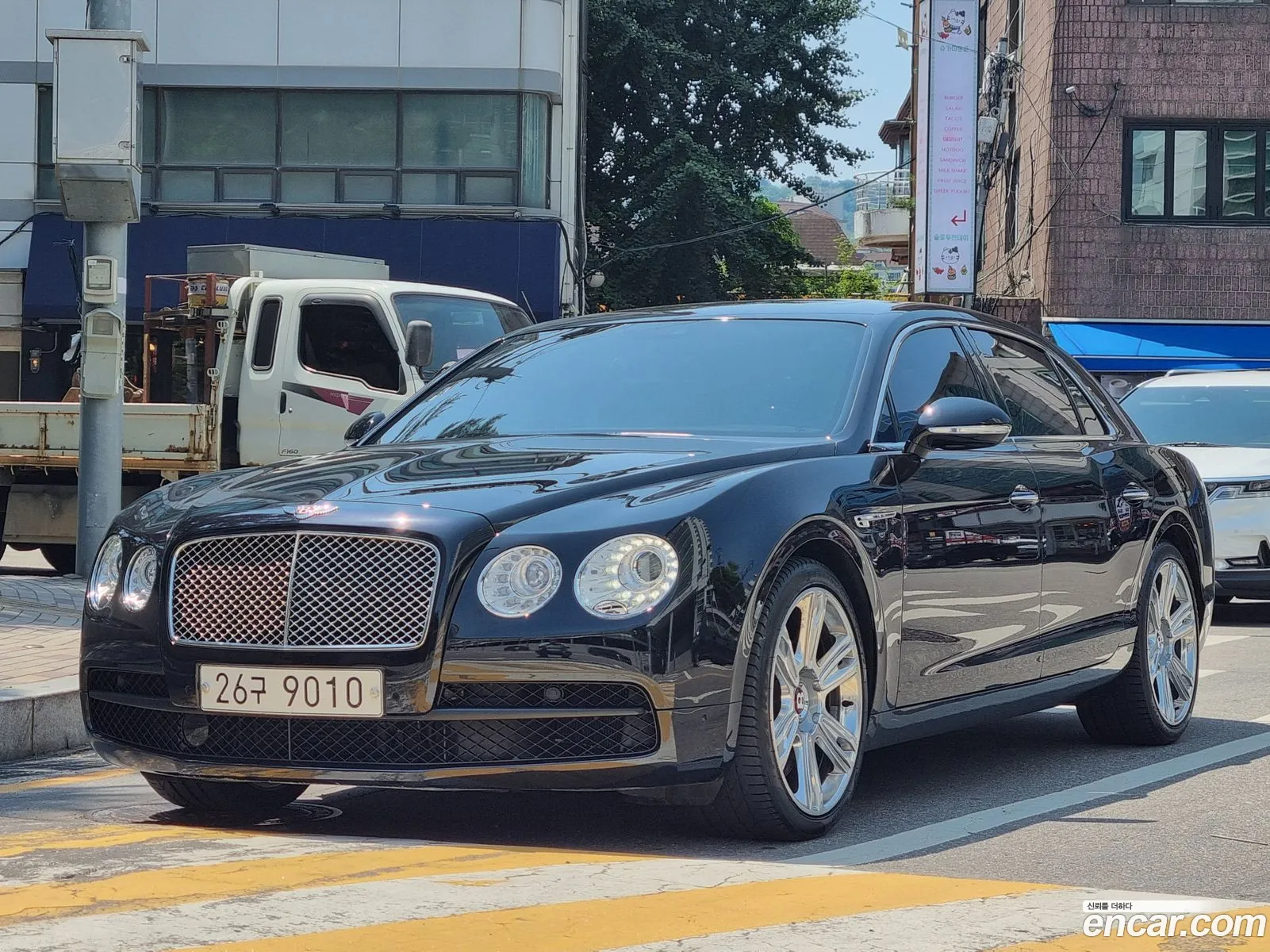 Bentley Flying Spur 40 2017 - фотография 14539734