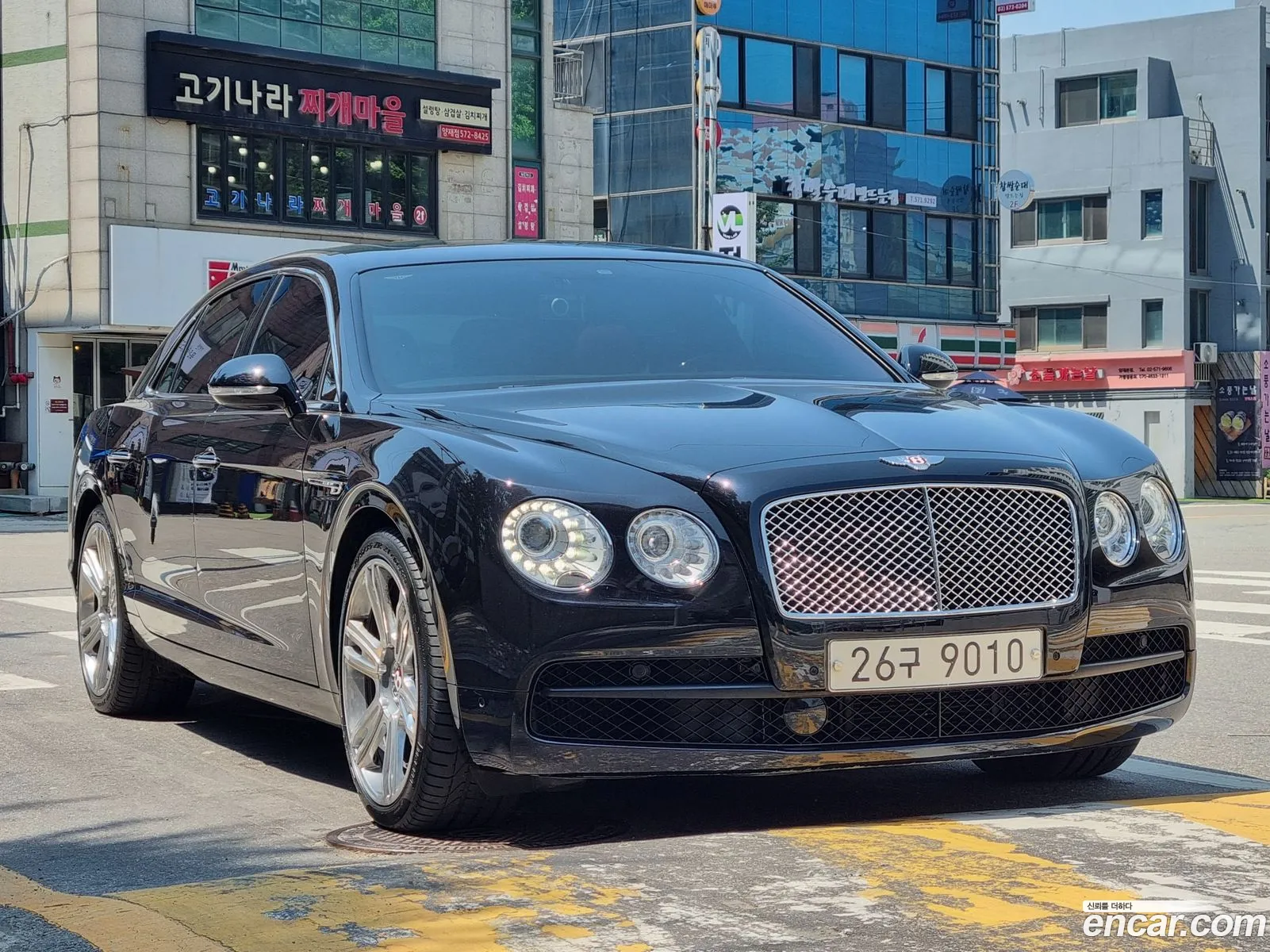 Bentley Flying Spur 40 2017 - фотография 14539736