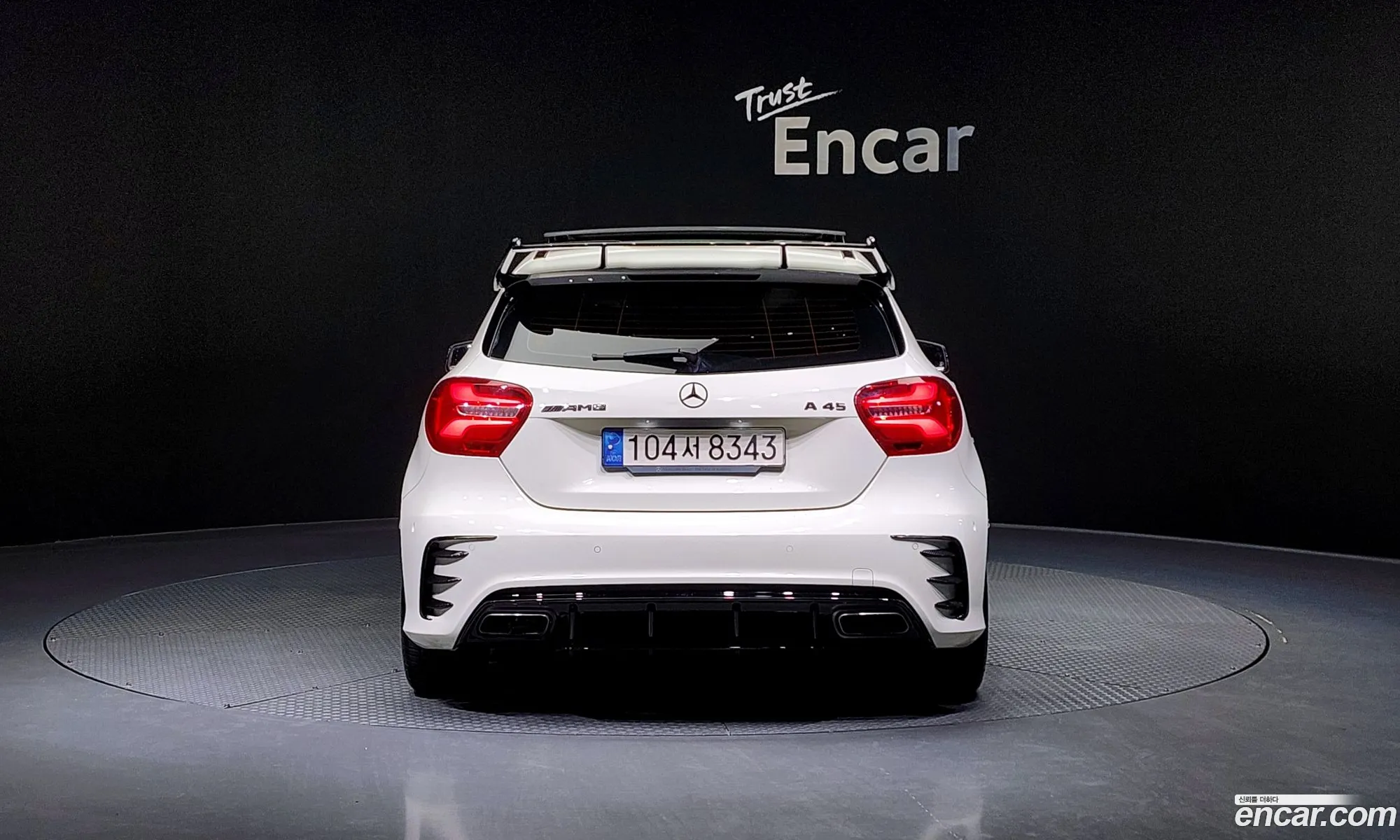 Mercedes-Benz A-Klasse A45 Amg 4Matic 2018 - фотография 16704894