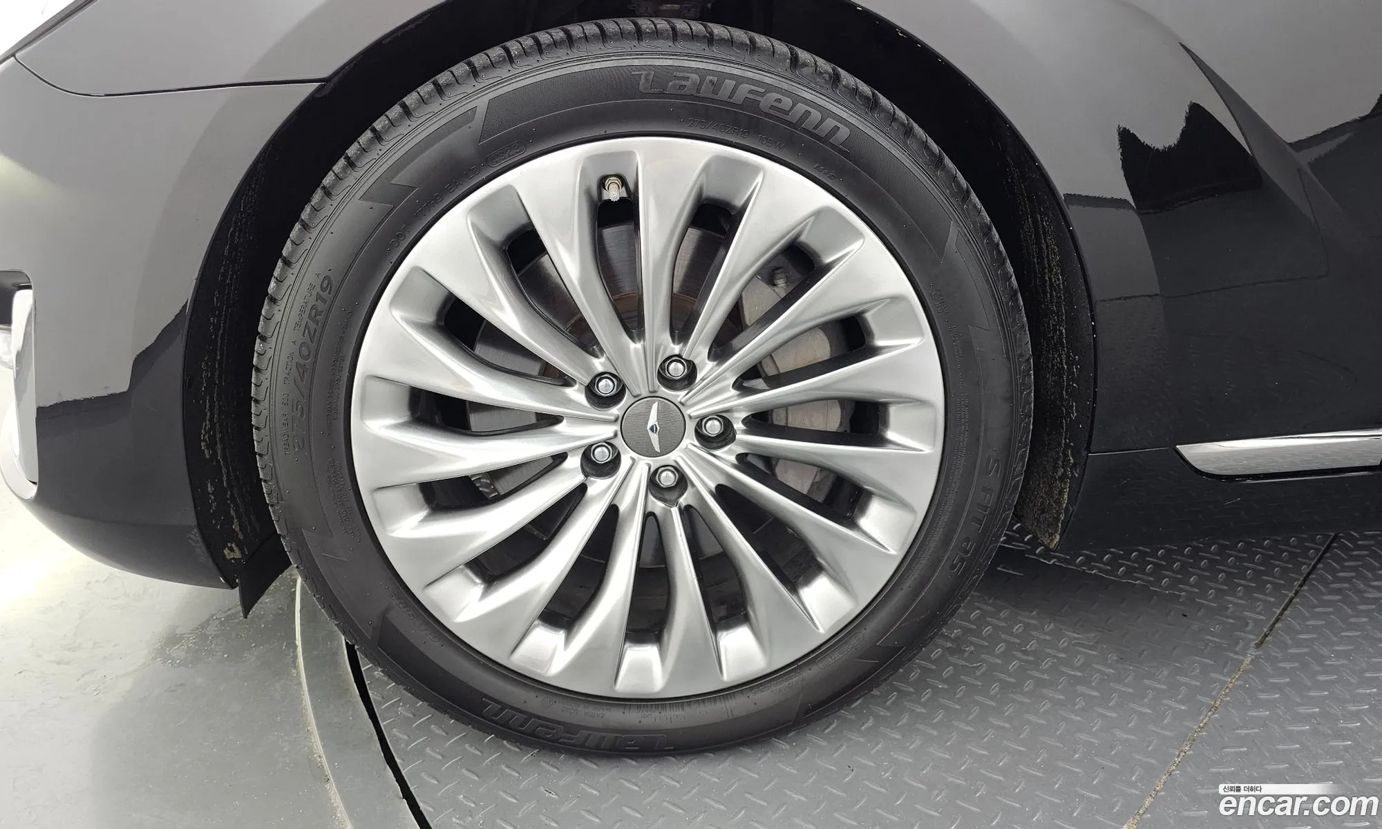 Genesis G90 I 38 Gdi Awd 2017 - фотография 422194