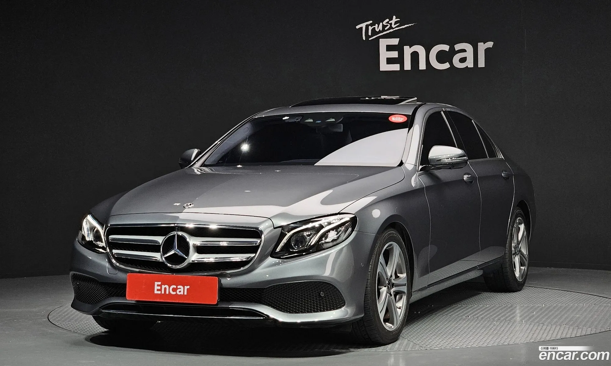 Mercedes-Benz E-Klasse V W213 S213 C238 E300 Avantgarde 2018 - фотография 15747944