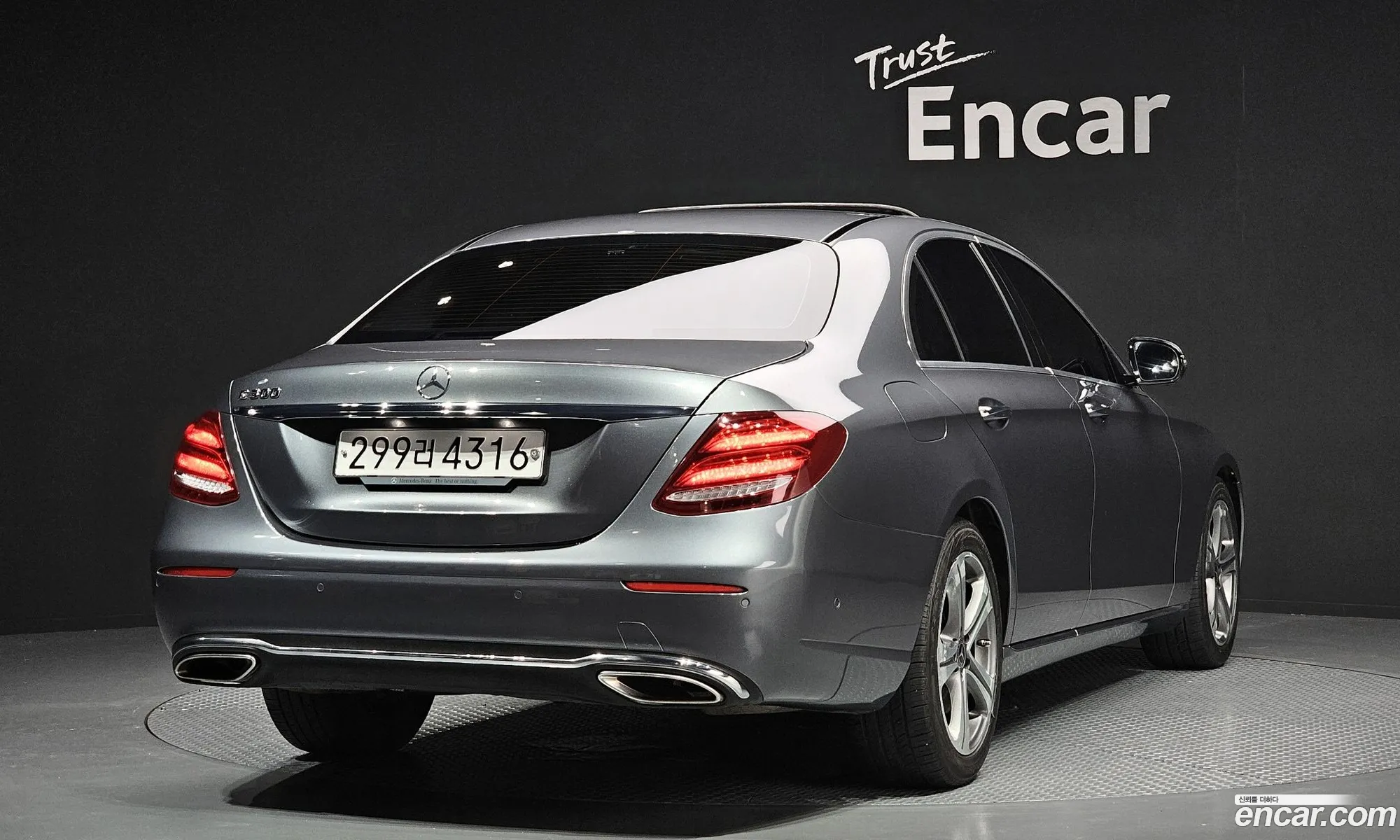 Mercedes-Benz E-Klasse V W213 S213 C238 E300 Avantgarde 2018 - фотография 15747945