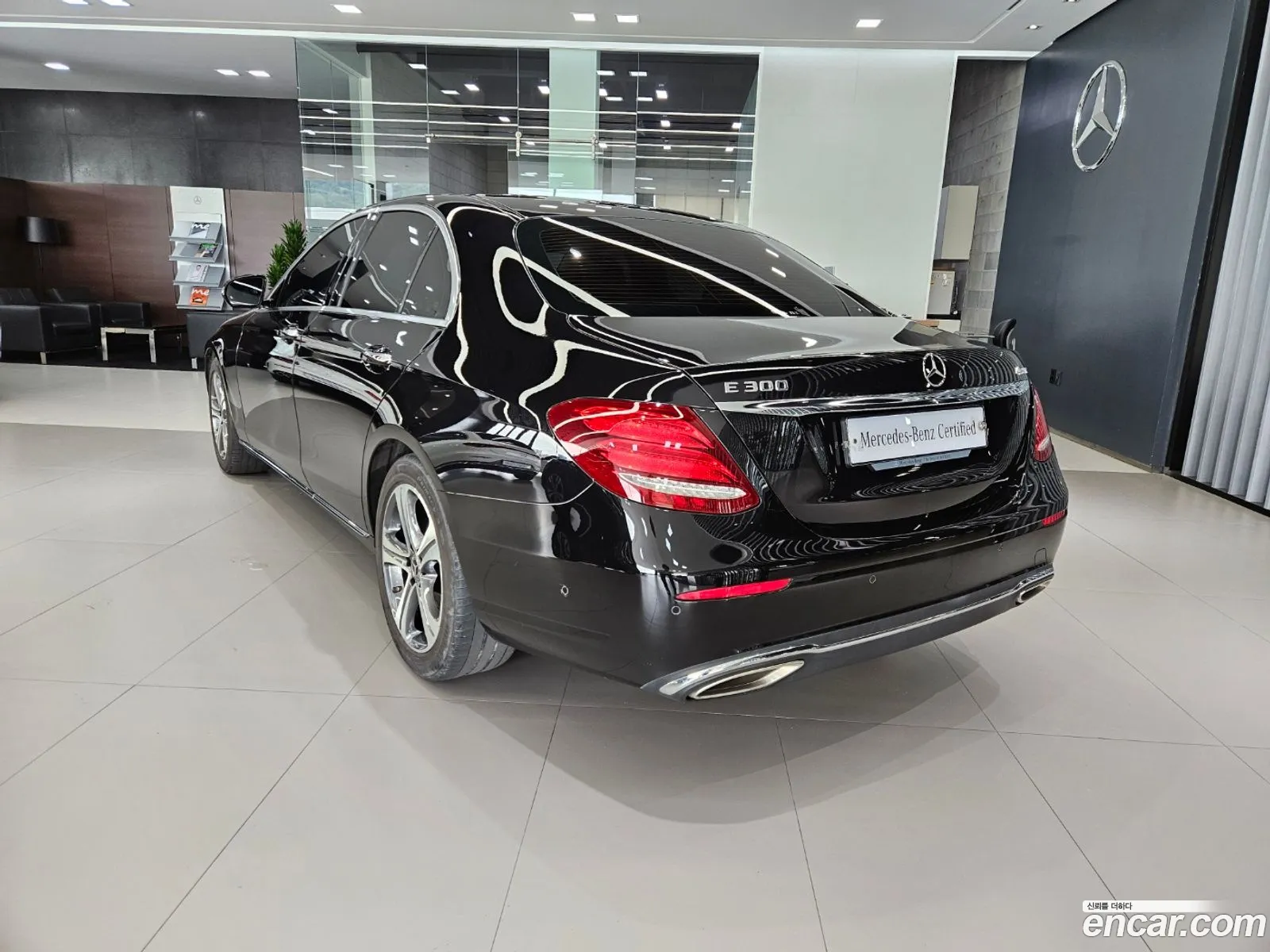 Mercedes-Benz E-Klasse V W213 S213 C238 E300 Avantgarde 2019 - фотография 15739860
