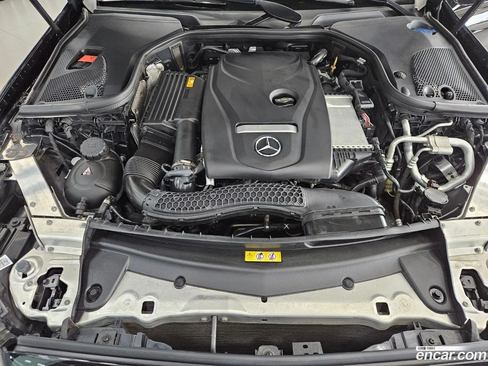 Mercedes-Benz E-Klasse V W213 S213 C238 E300 Avantgarde 2019 - фотография 15739864