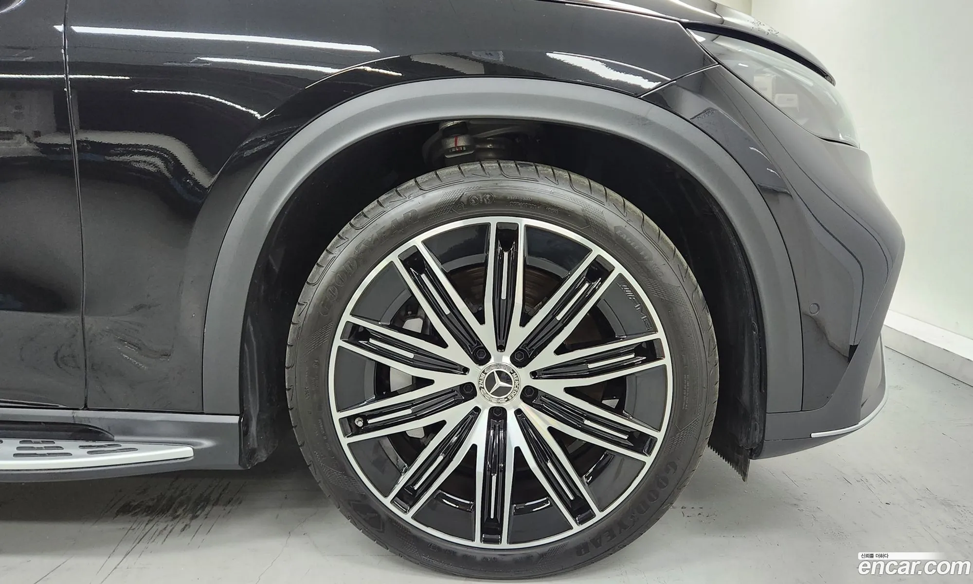 Benz Eqe Suv X294 Eqe500 4Matic - фотография 17143535