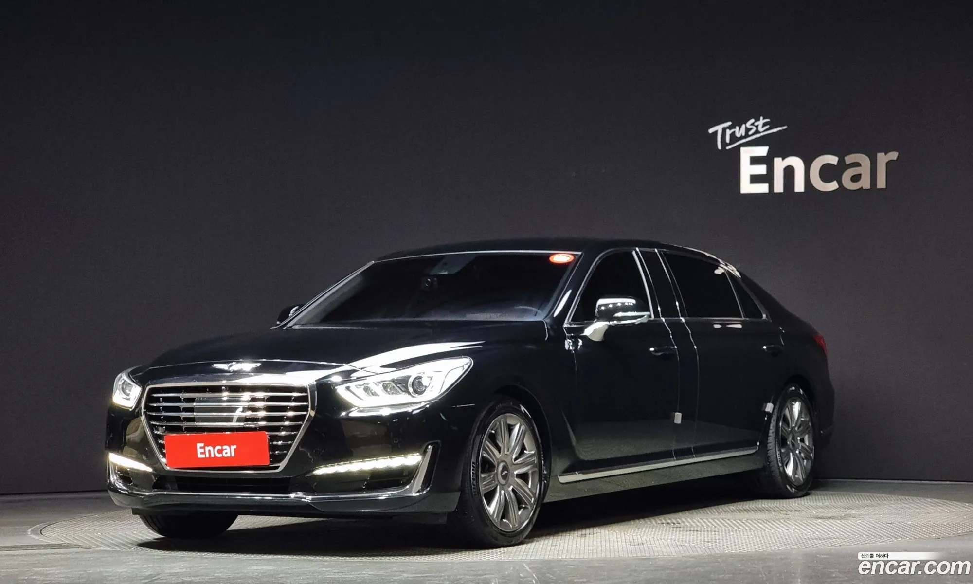 Genesis G90 I 50 Gdi Awd Limousine 2016 - фотография 600740