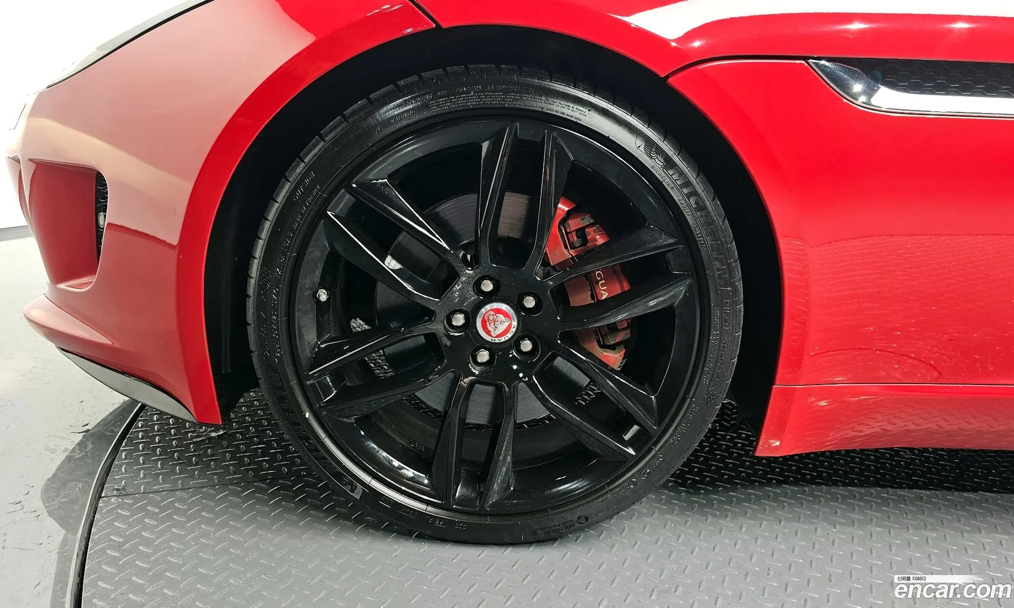 Jaguar F-Type 30 Coupe X152 - фотография 3929958