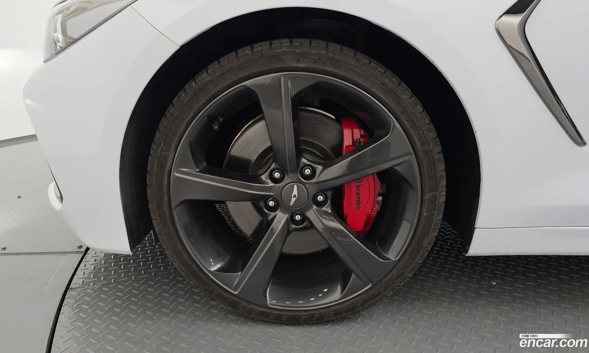 Genesis G70 I 33T Sports 2019 - фотография 551762