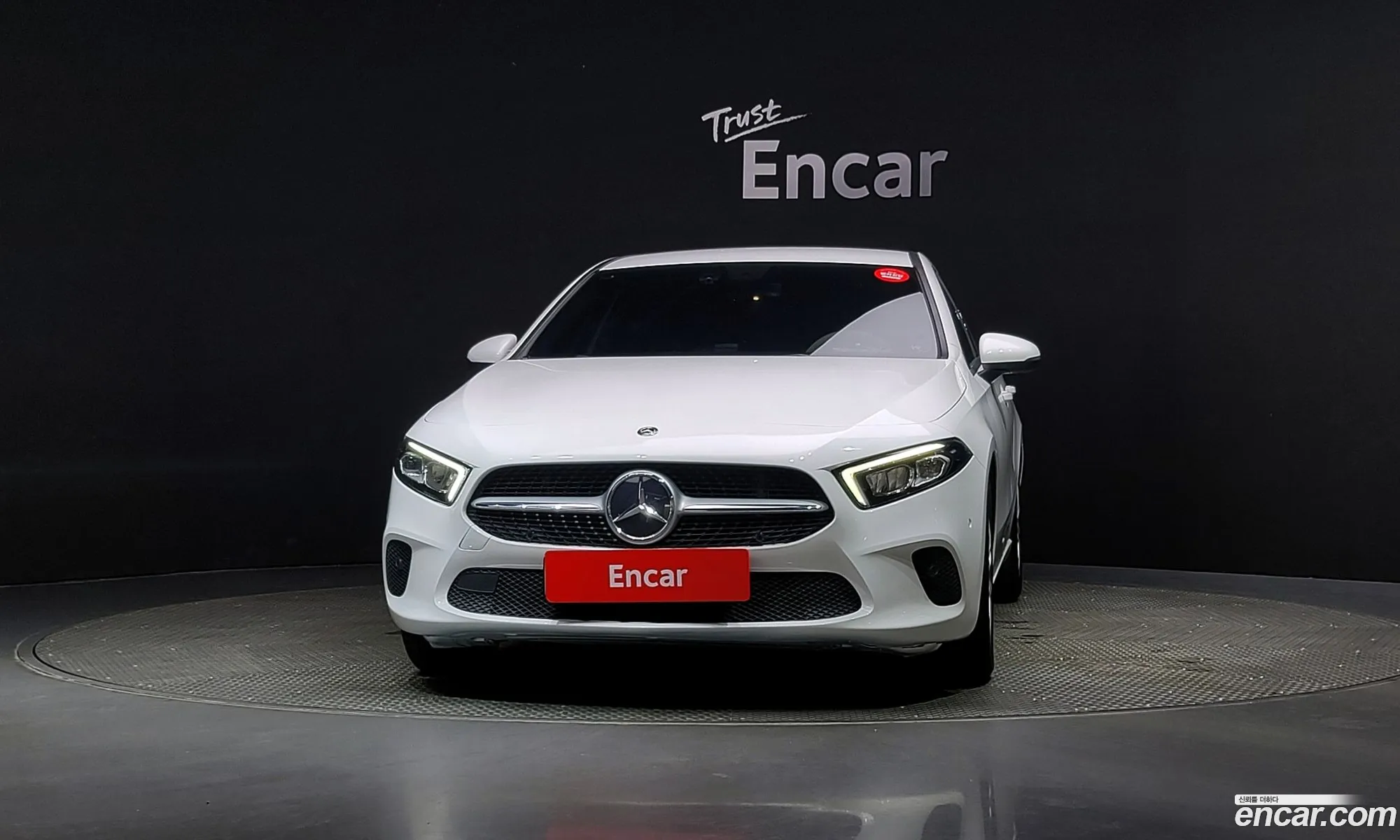Mercedes-Benz A-Klasse Iv W177 A220 Hatchback 2019 - фотография 16269939