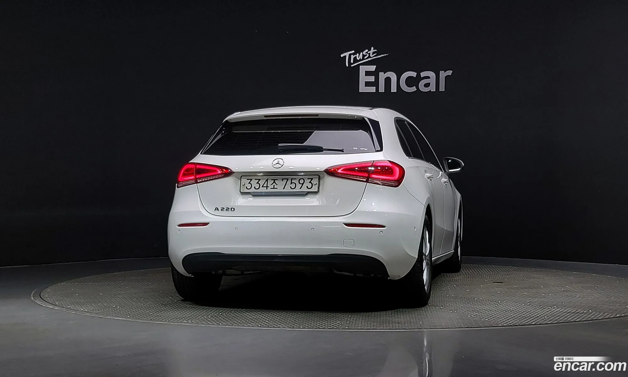Mercedes-Benz A-Klasse Iv W177 A220 Hatchback 2019 - фотография 16269940
