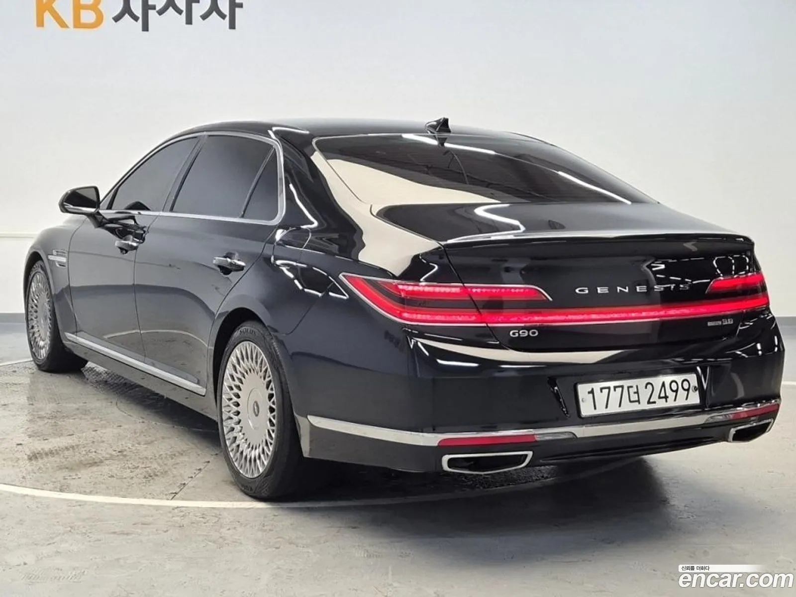 Genesis G90 I 38 Awd 2020 - фотография 600789