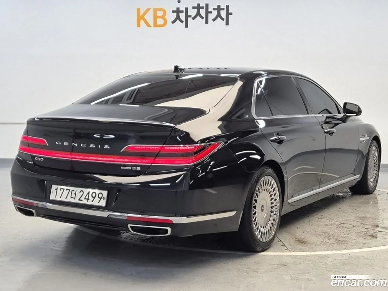 Genesis G90 I 38 Awd 2020 - фотография 600790