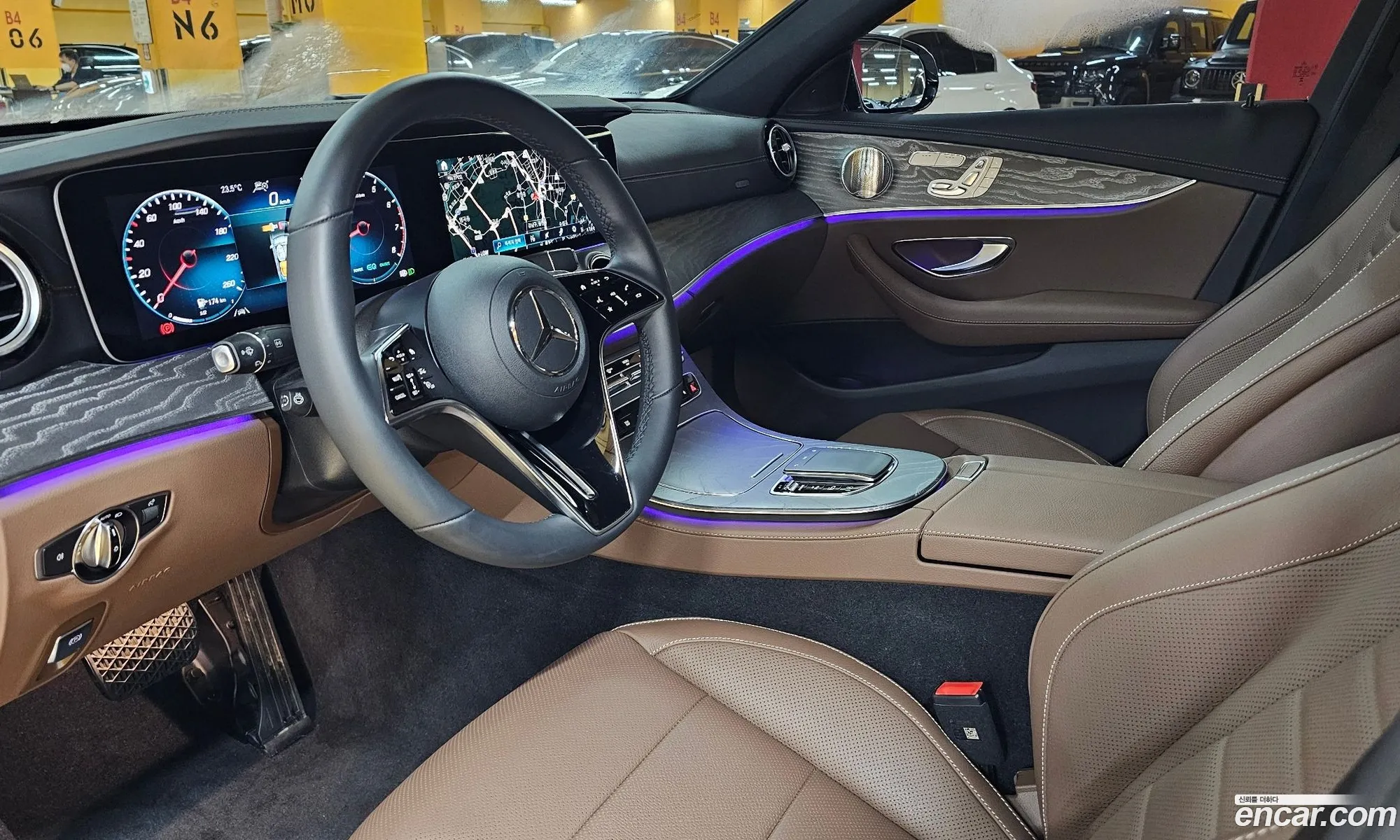 Mercedes-Benz E-Klasse E350 4Matic Exclusive 2023 - фотография 15631342