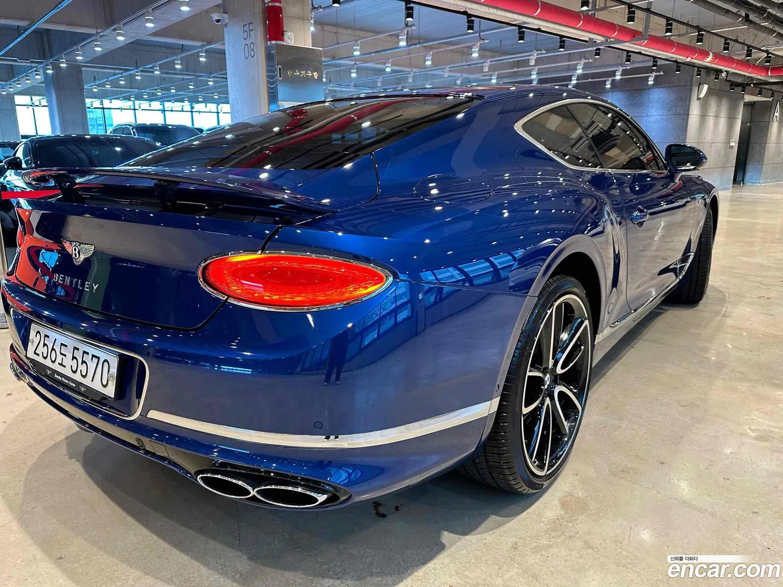 Bentley Continental 40 Gt 2022 - фотография 14539750