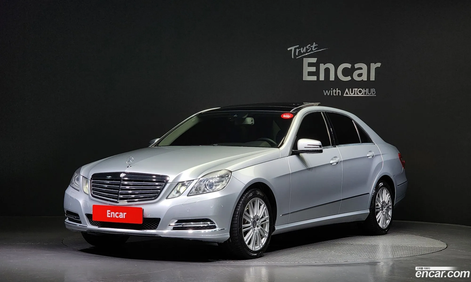 Mercedes E-Class W212 E300 Elegance - фотография 16573881