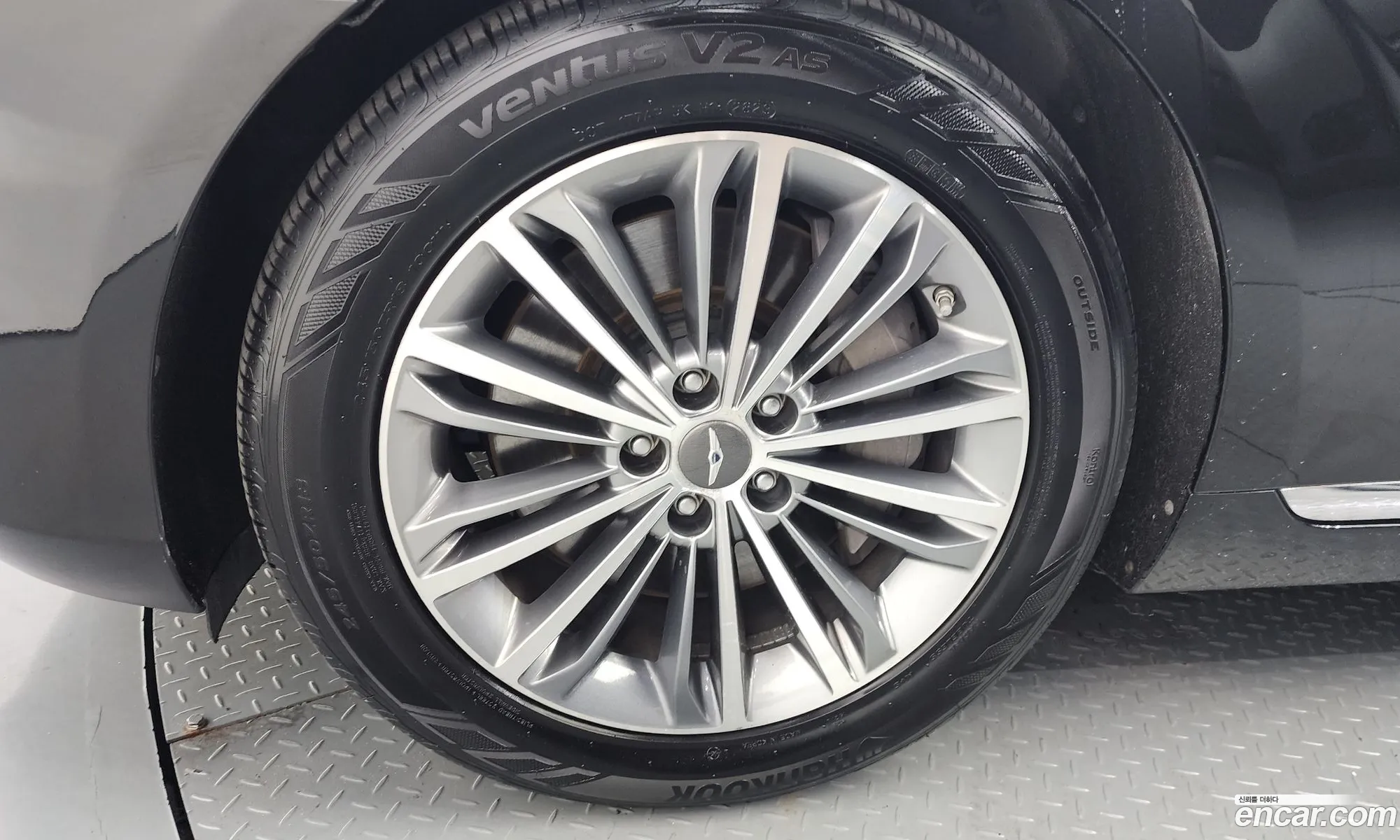 Genesis G90 I 38 Gdi Awd 2018 - фотография 551726