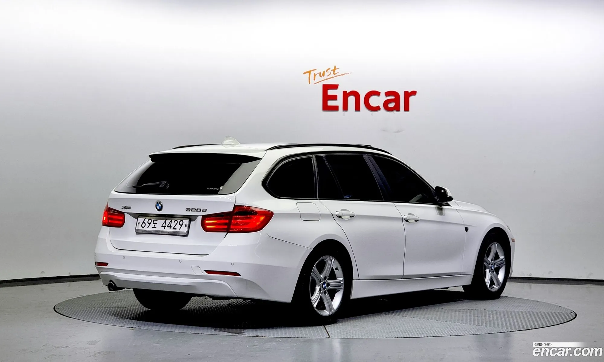 BMW 3Er Vi F3X 320D Touring 2014 - фотография 18000284