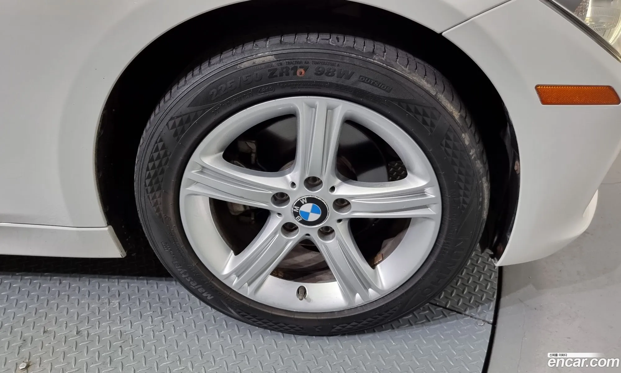 BMW 3Er Vi F3X 320D Touring 2014 - фотография 18000287