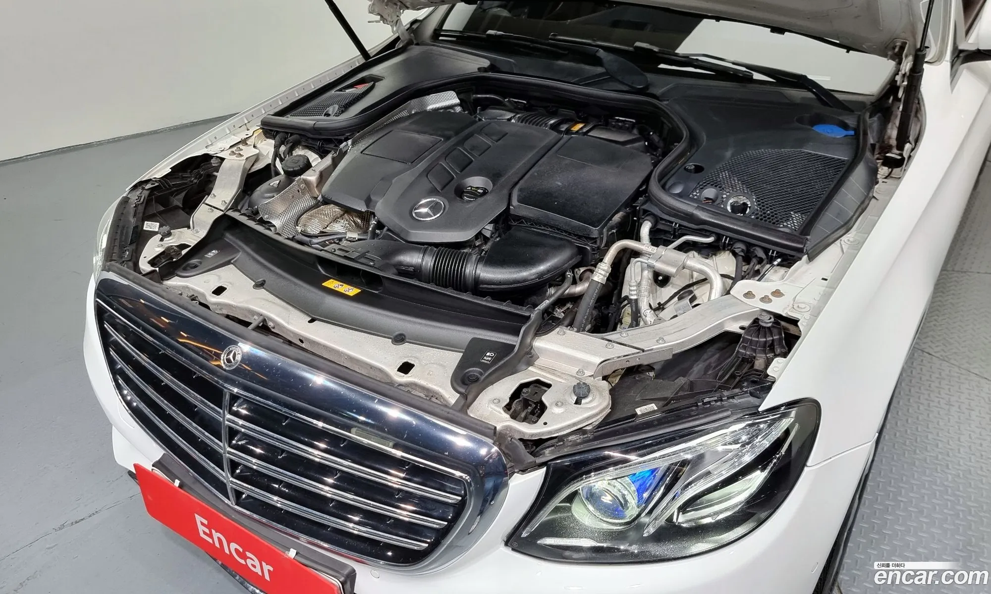 Mercedes-Benz E-Klasse V W213 S213 C238 E220D 4Matic Exclusive 2019 - фотография 15668452
