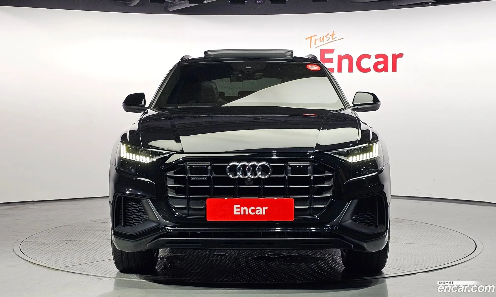 Audi Q8 I 55 Tfsi Quattro Premium 2021 - фотография 8392348