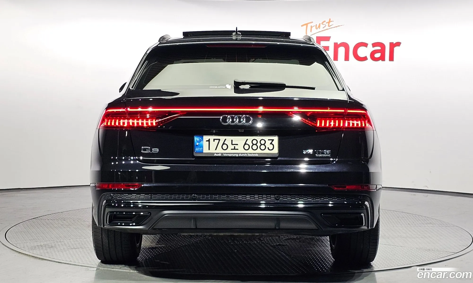 Audi Q8 I 55 Tfsi Quattro Premium 2021 - фотография 8392349