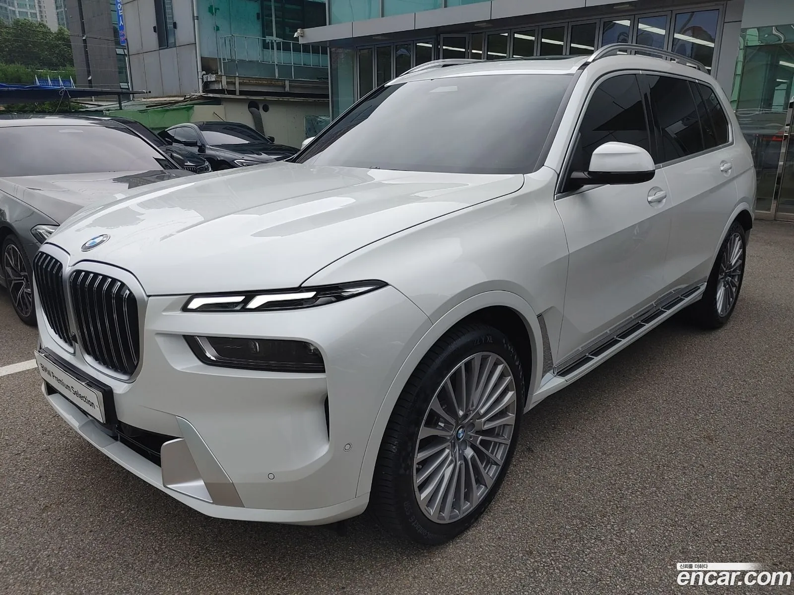 BMW X7 xDrive 40D Design Pure Excellence 6-Seater 2024 - фотография 17443303