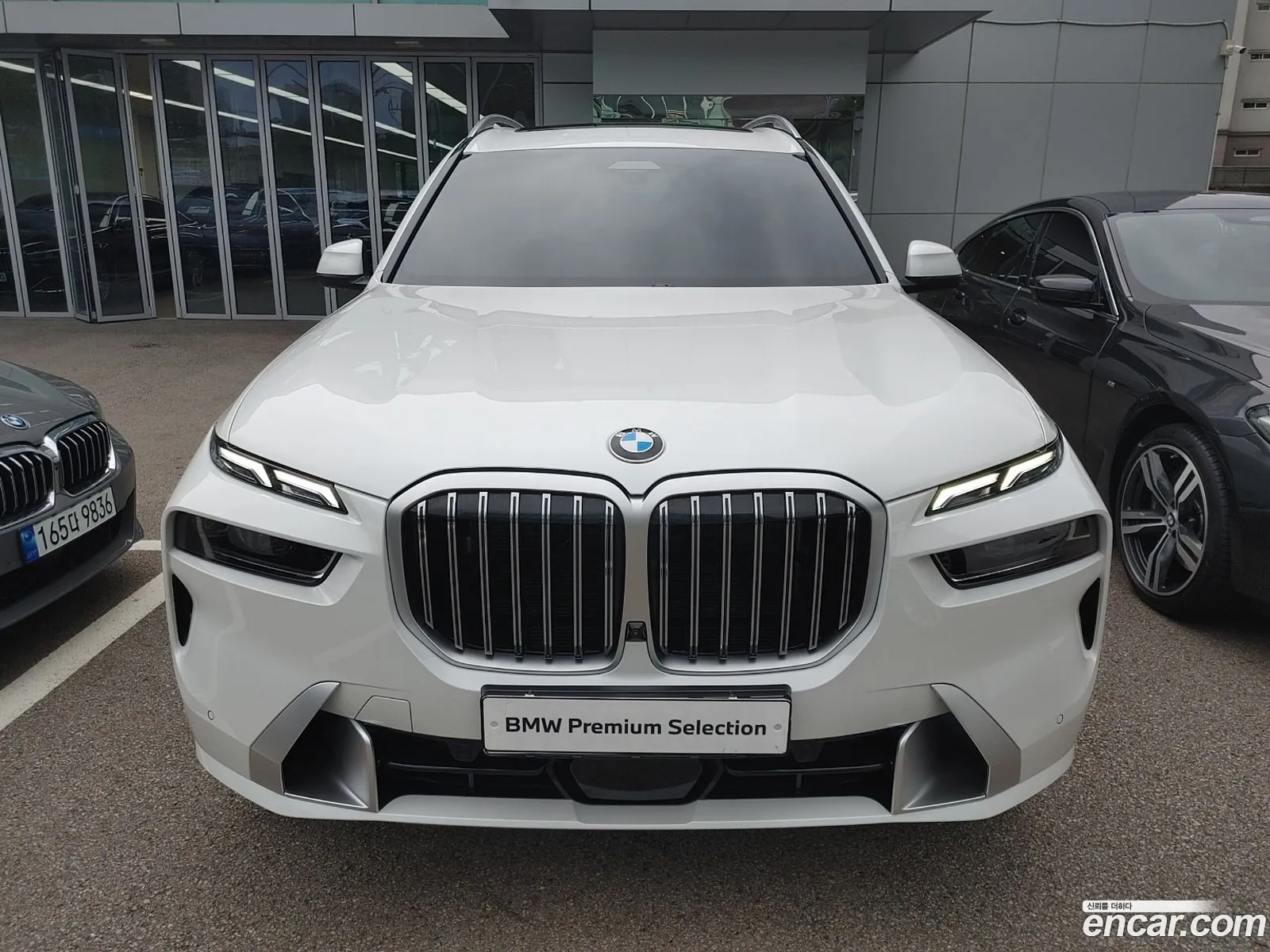 BMW X7 xDrive 40D Design Pure Excellence 6-Seater 2024 - фотография 17443305