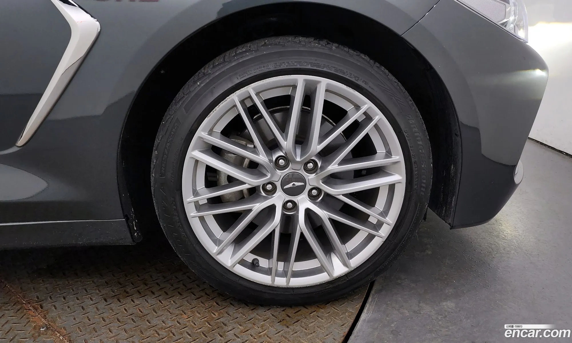 Genesis G70 I 20T Awd 2019 - фотография 12519036