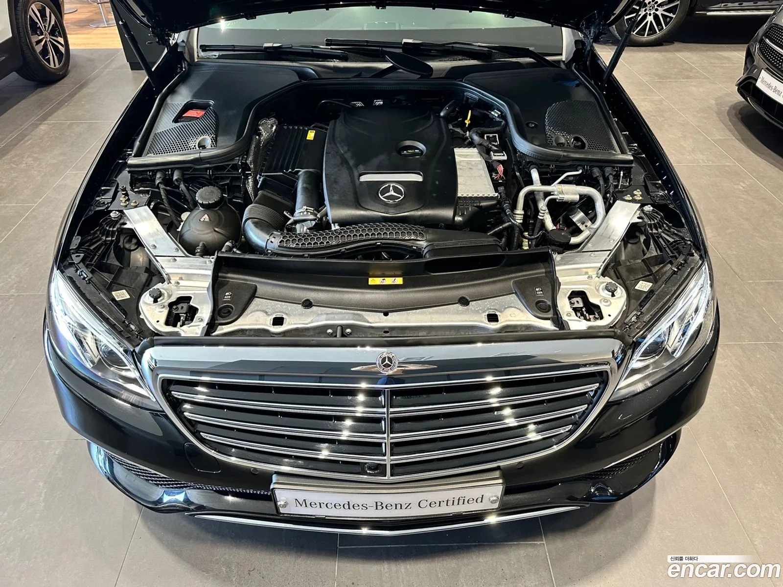 Mercedes-Benz E-Klasse V W213 S213 C238 E300 4Matic Exclusive 2019 - фотография 18529124