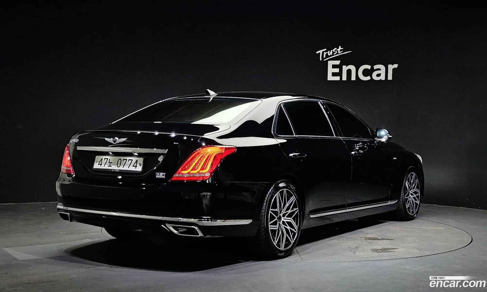 Genesis G90 I 33 T-Gdi Awd 2016 - фотография 394766