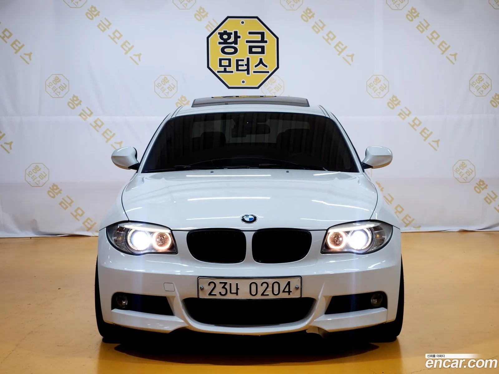 BMW 1Er 120D Coupe Sport 2011 - фотография 17959573
