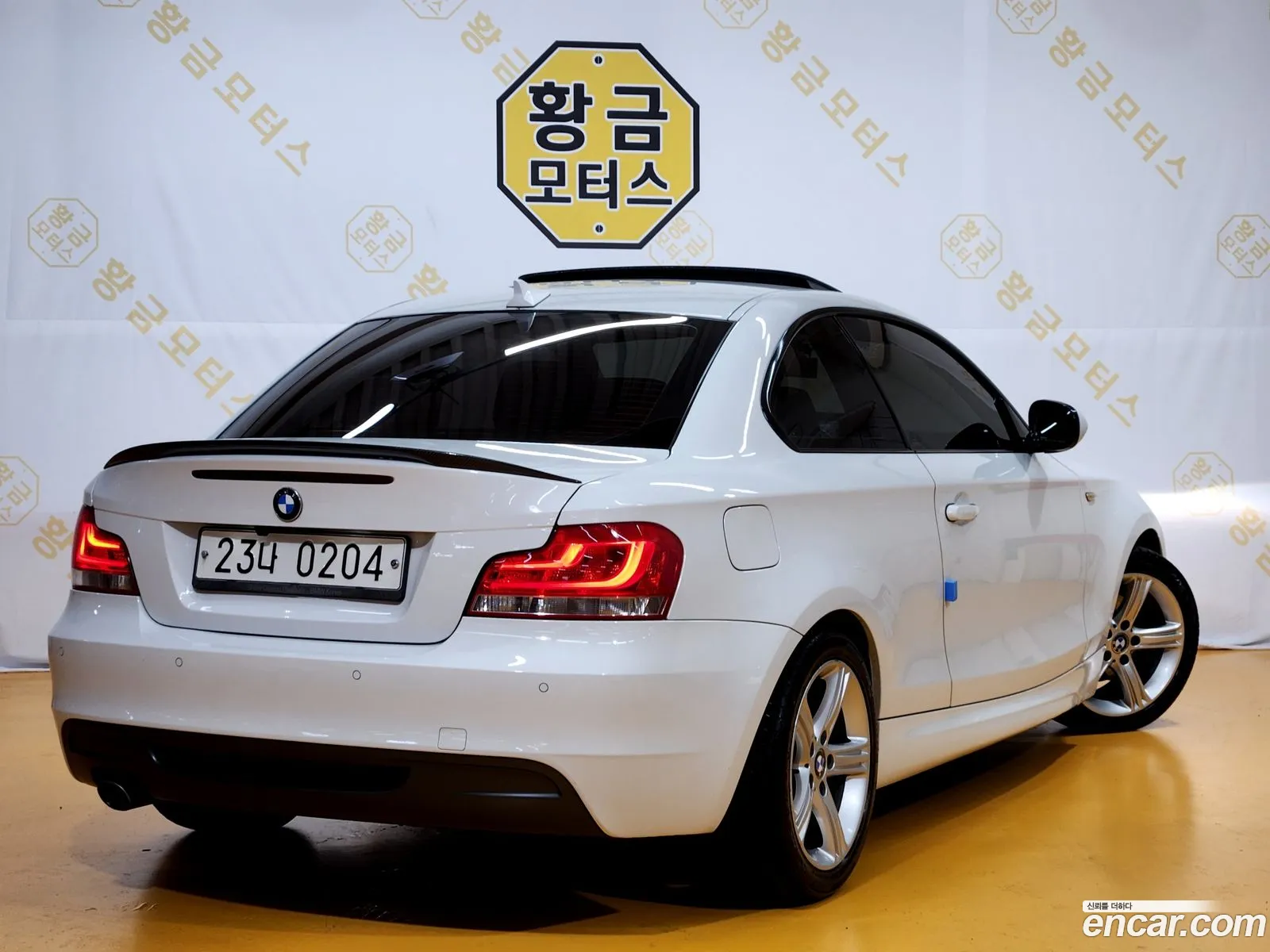 BMW 1Er 120D Coupe Sport 2011 - фотография 17959577