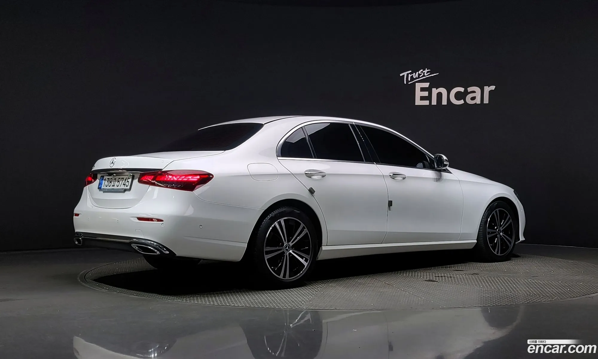 Mercedes-Benz E-Klasse V W213 S213 C238 E250 Avantgarde 2021 - фотография 16573943