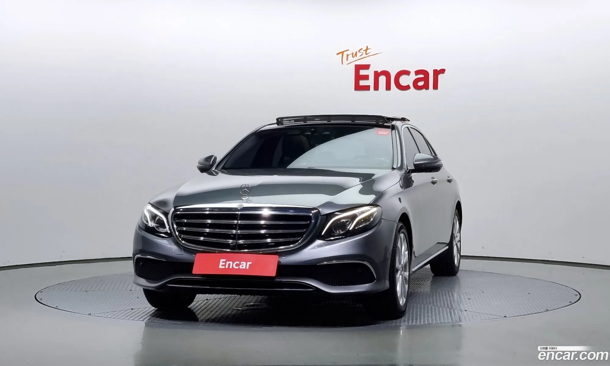 Mercedes E-Class W213 E300 Exclusive - фотография 18624010