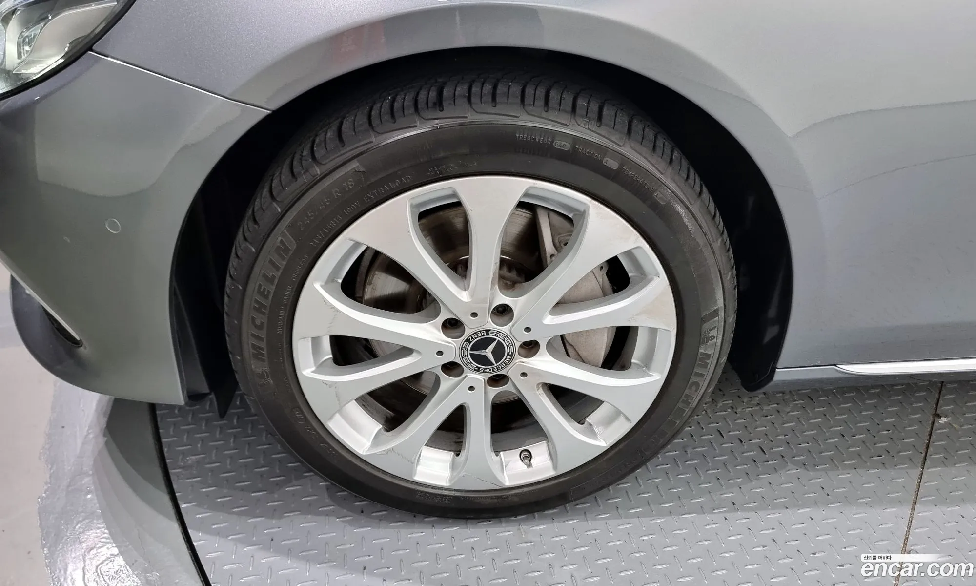 Mercedes E-Class W213 E300 Exclusive - фотография 18624012