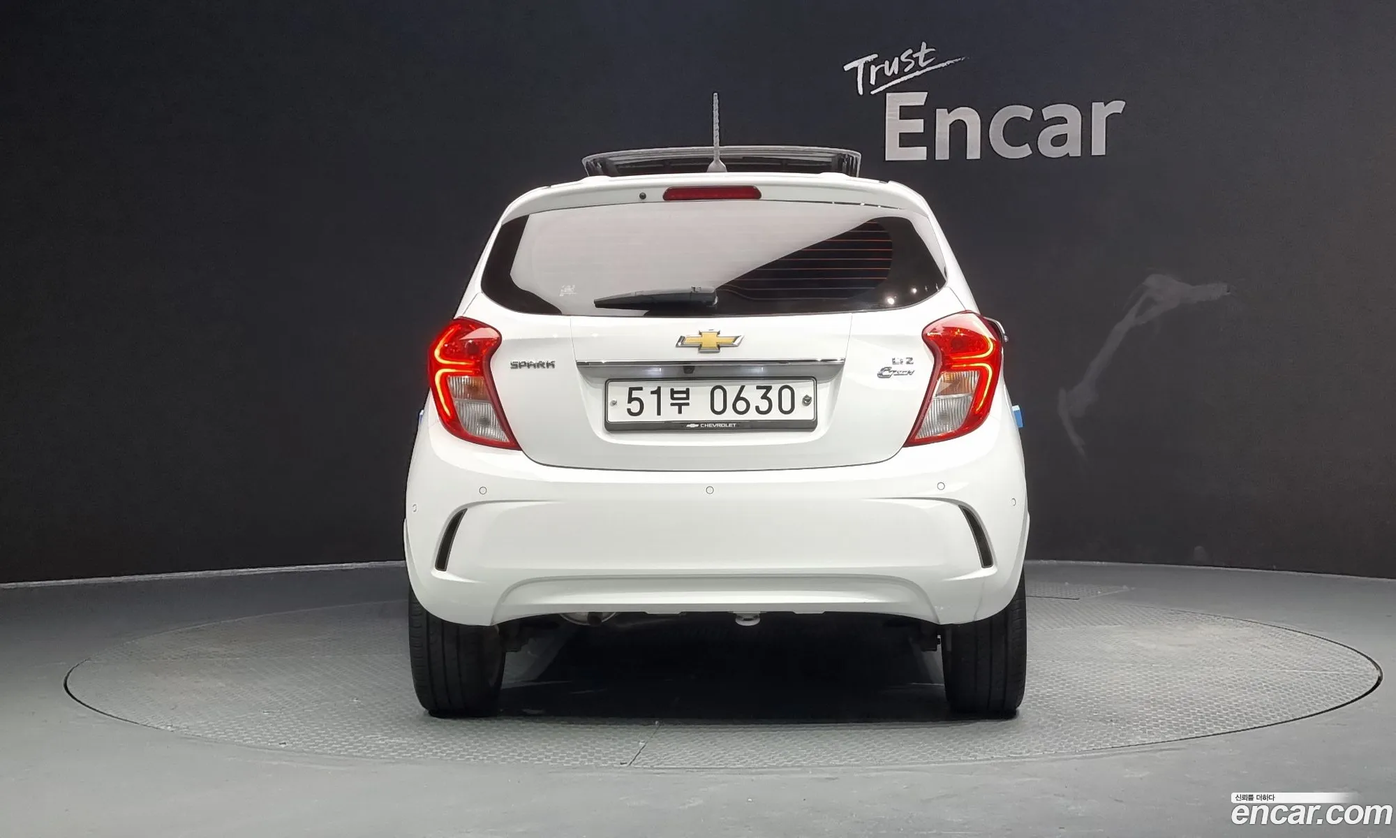 Chevrolet Spark Ltz 2016 - фотография 8208523