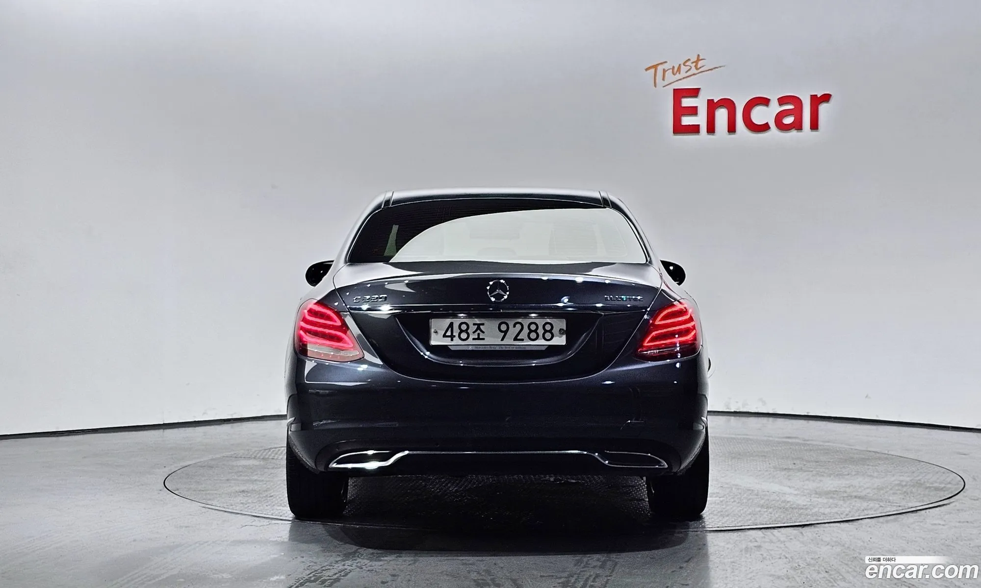Mercedes C-Class W205 C220 Bluetech Avantgarde - фотография 16669092