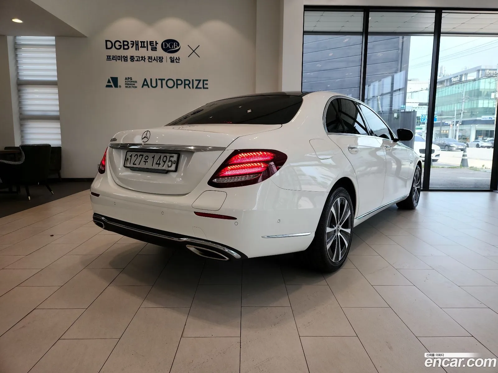 Mercedes-Benz E-Klasse V W213 S213 C238 E300E Exclusive 2019 - фотография 16583501